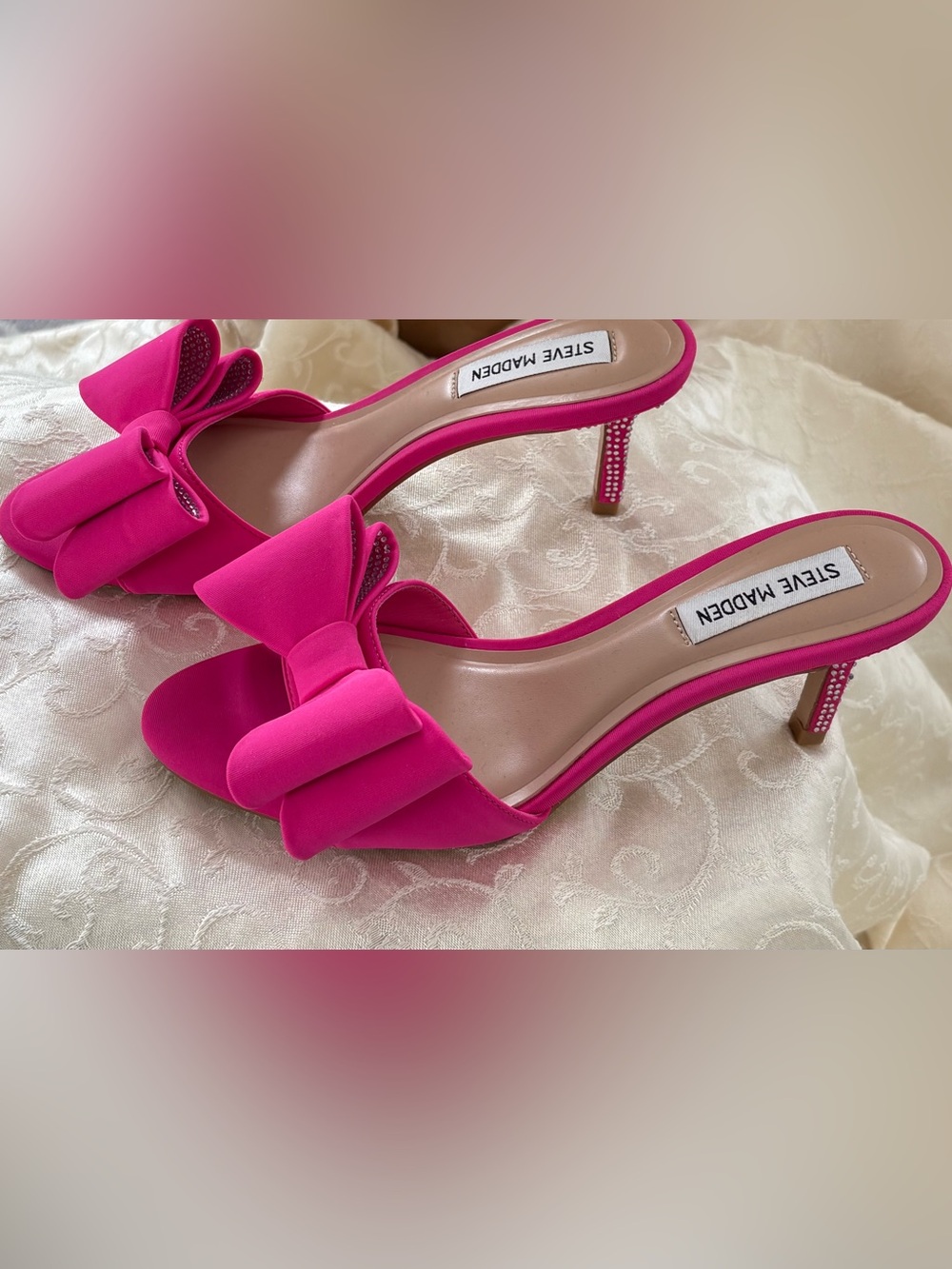 Steve Madden Hot Pink Bow Slide Mules - Picture 2 of 6
